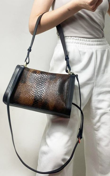 BORSA CUSIO IV